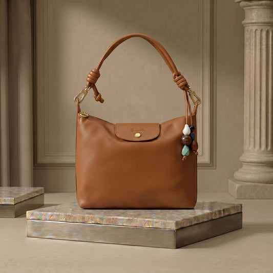 L.O-N.G.C.H-A.M.P Le Pliage Xtra Hobo bag M
