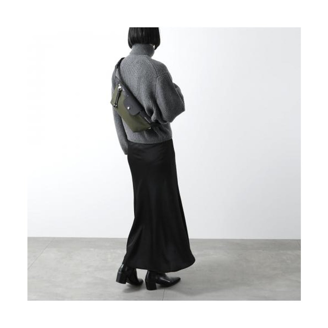 L.O.N.G.C.H.A.M.P Le Pliage Energy M Belt bag