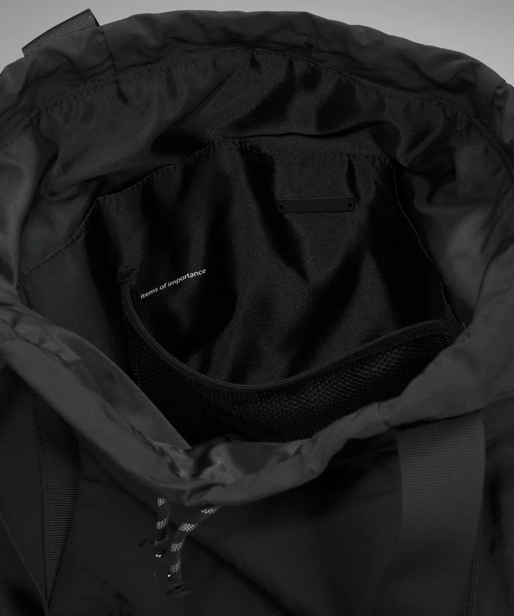 L.U.L.U.L.E.M.O.N  BACKPACK BAG