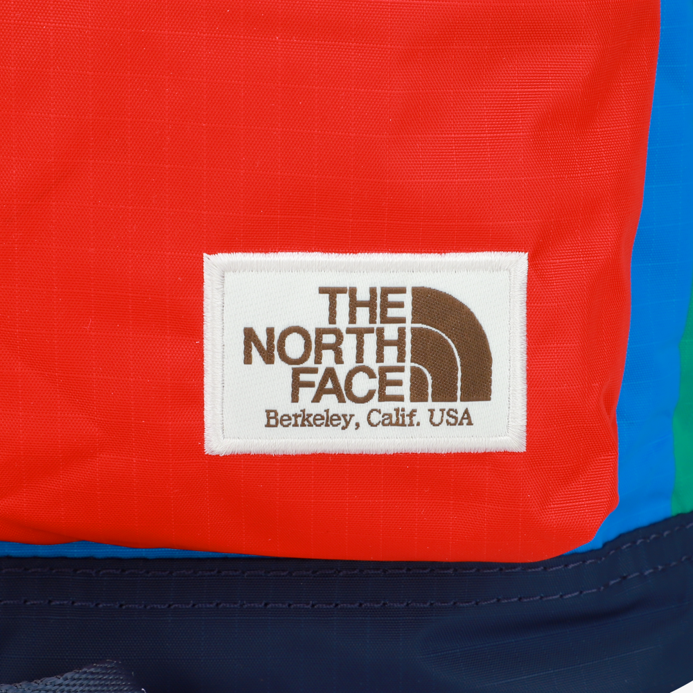 T.H.E N.O.R.T.H F.A.C.E K'S BERKELEY PACK MINI & MULTI BOTTLE CROSS BAG