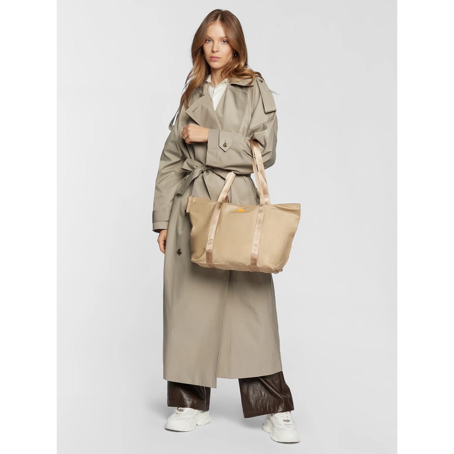 L.A.C.O.S.T.E. SHOULDER ZIPPER HANDBAG