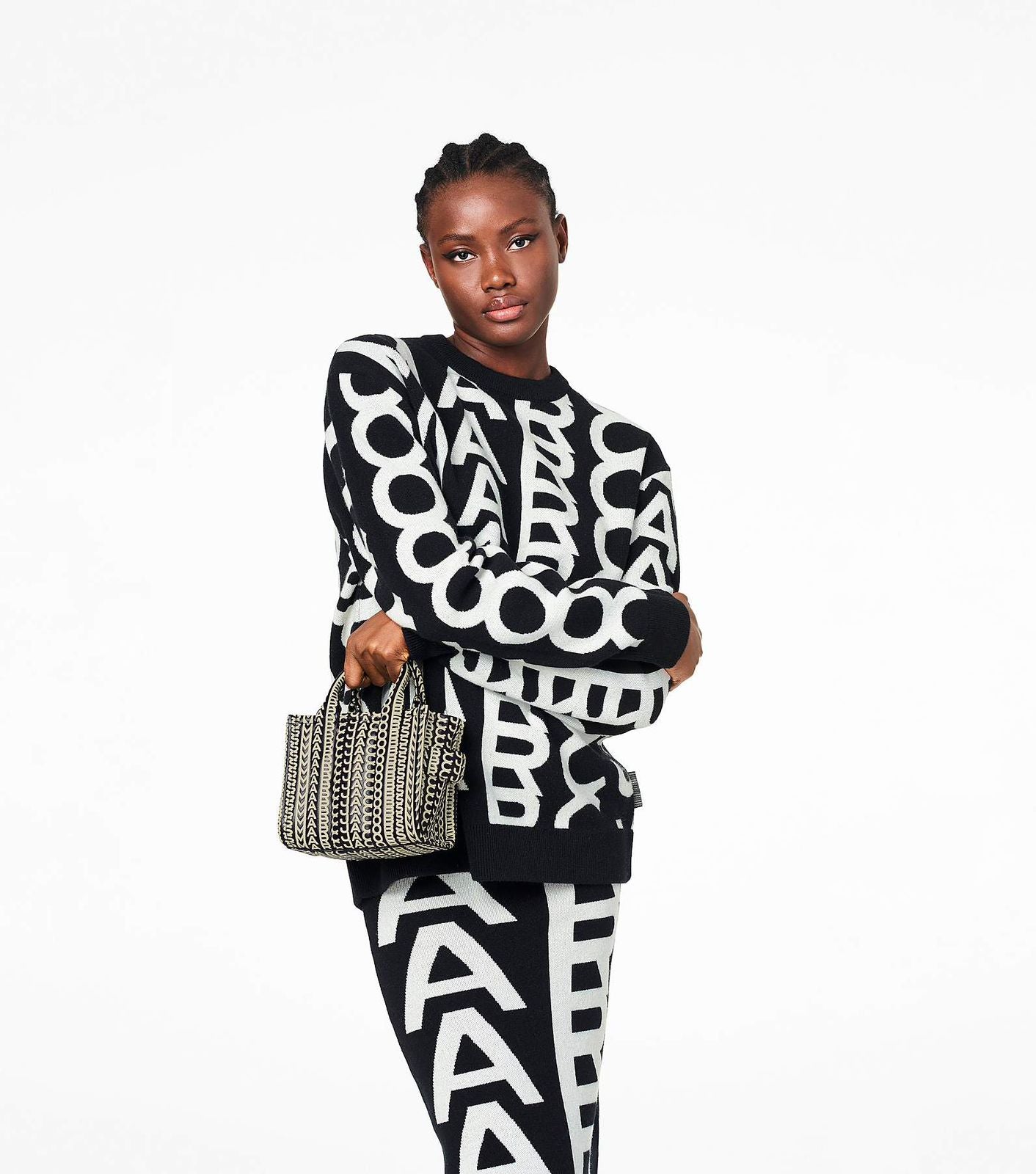 M.A.R.C. J.A.C.O.B.S. CROSS ZIPPER HANDBAG