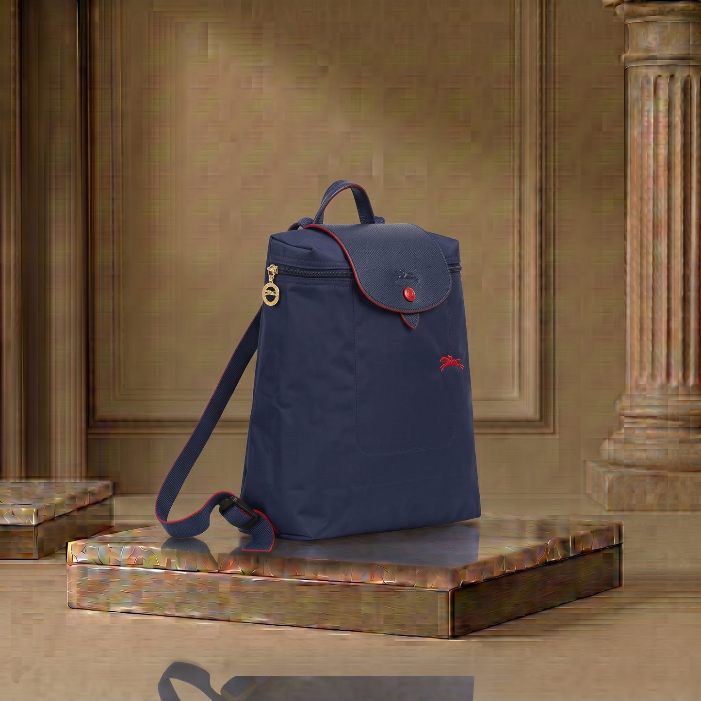 L.O-N.G-C.H-A.M-P Le Pliage M Backpack