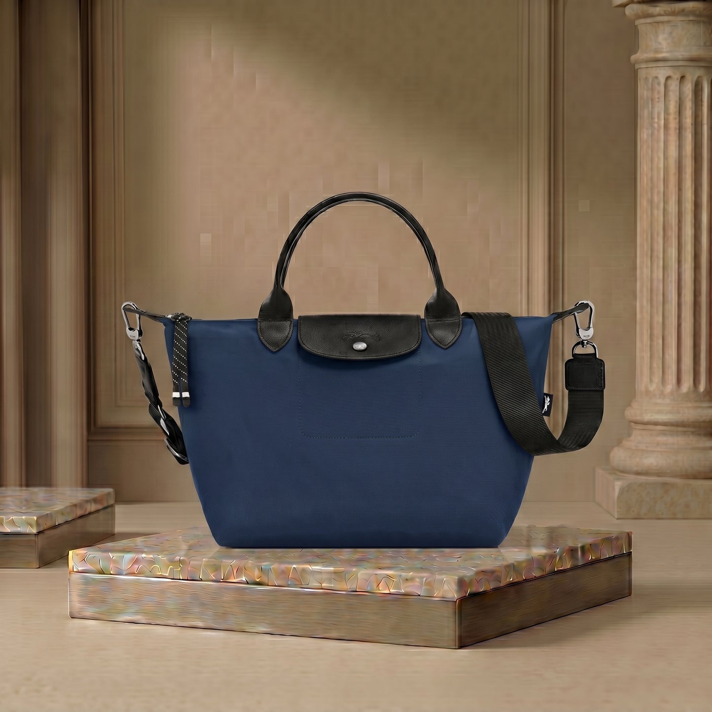 L.O.N.G.C.H.A.M.P Le Pliage Energy L Handbag