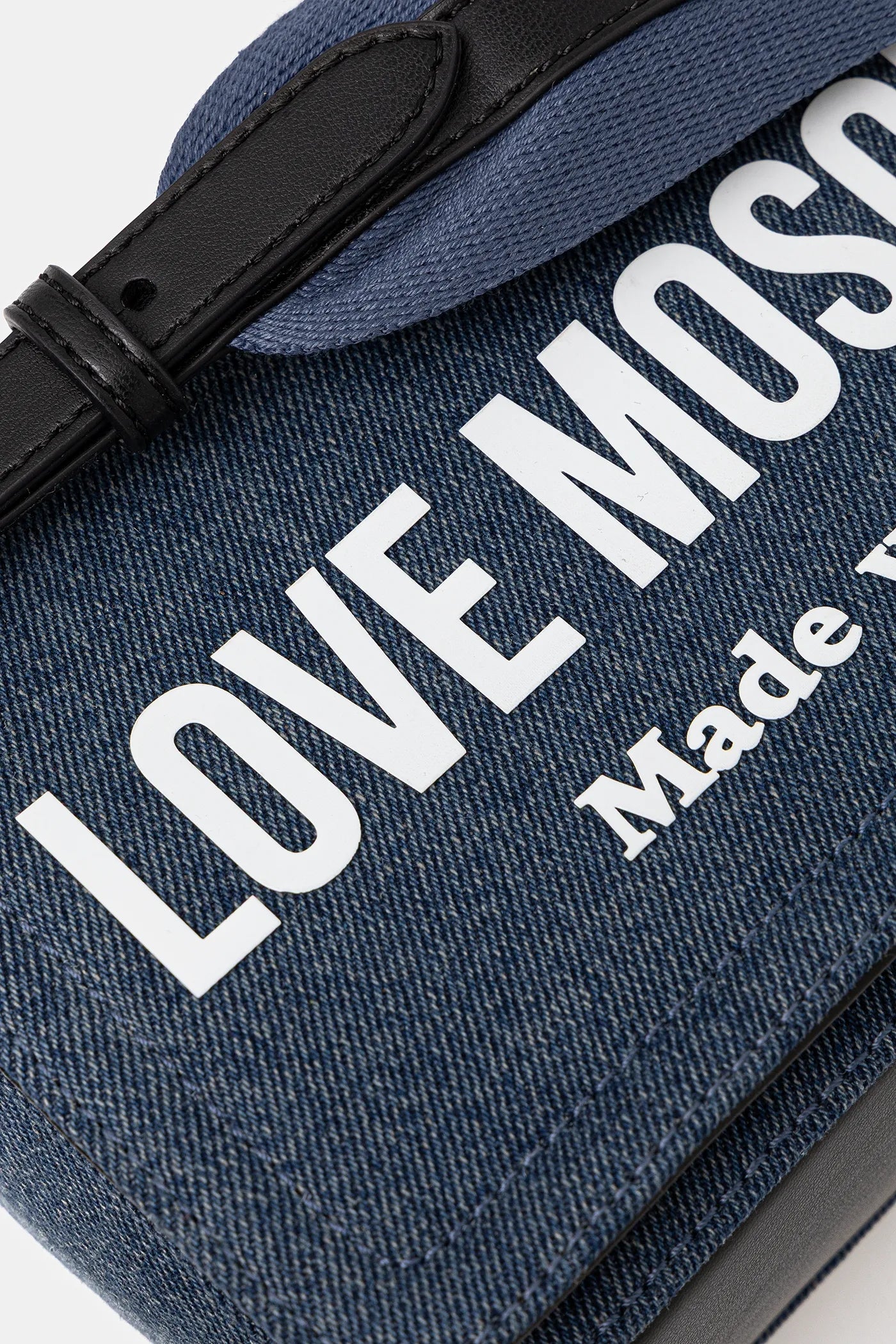 L.O.V.E M.O.S.C.H.I.N.O SHOULDER BAG