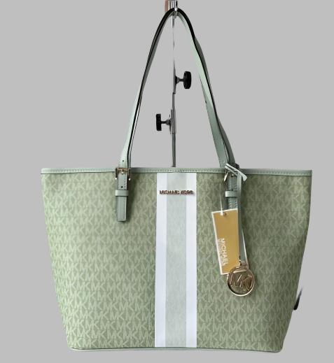 M.I.C.H.A.E.L K.O.R.S Jet Set Travel Large Chain Shoulder Tote