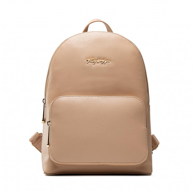 T.O.M.M.Y. H.I.L.F.I.G.E.R. ICONIC SIGNATURE PLAQUE BACKPACK