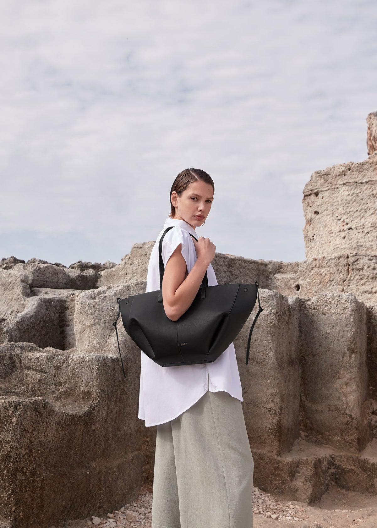 P.O.L.E.N.E Cyme Shoulder BAG