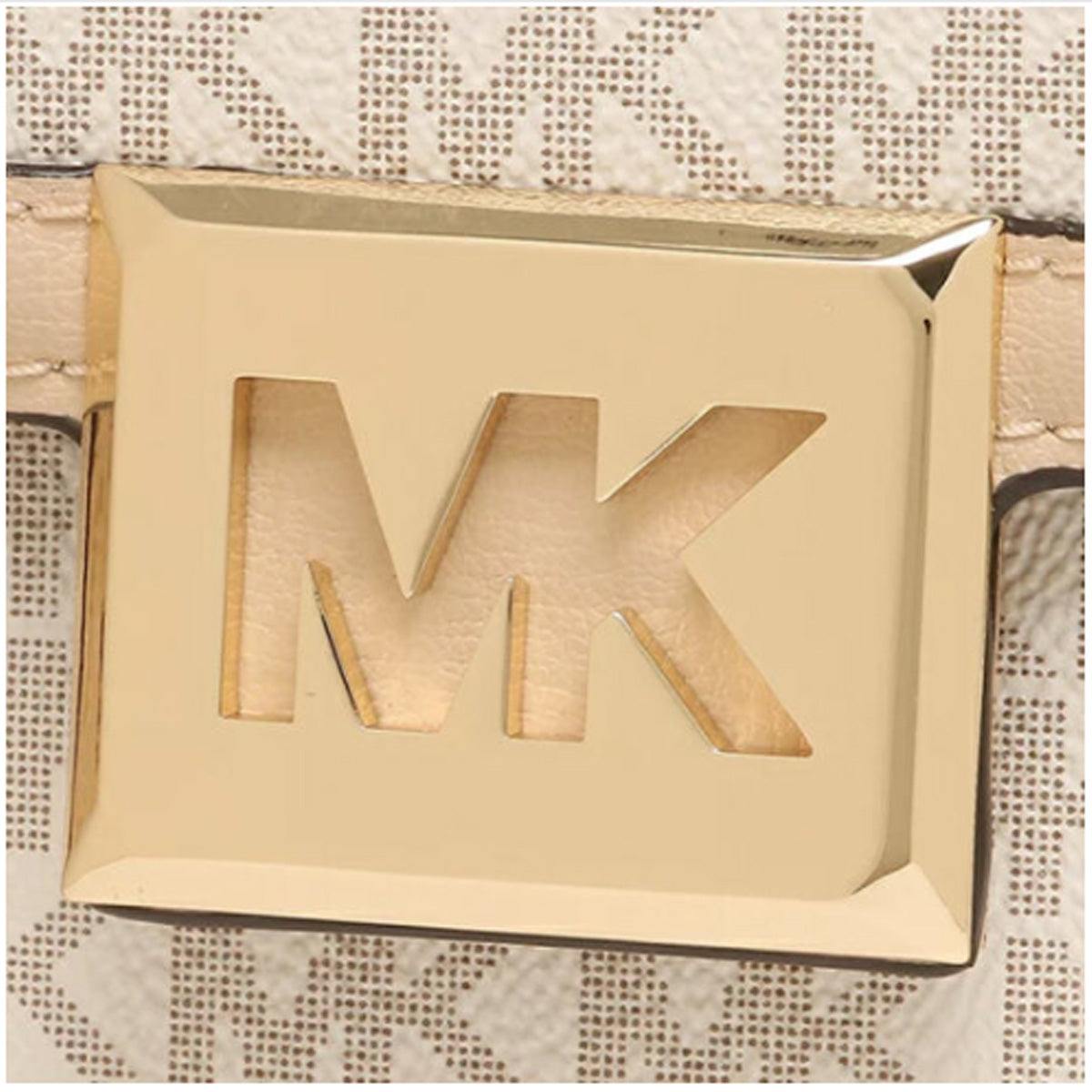 M.I.C.H.A.E.L K.O.R.S Crossbody Magnet Bag