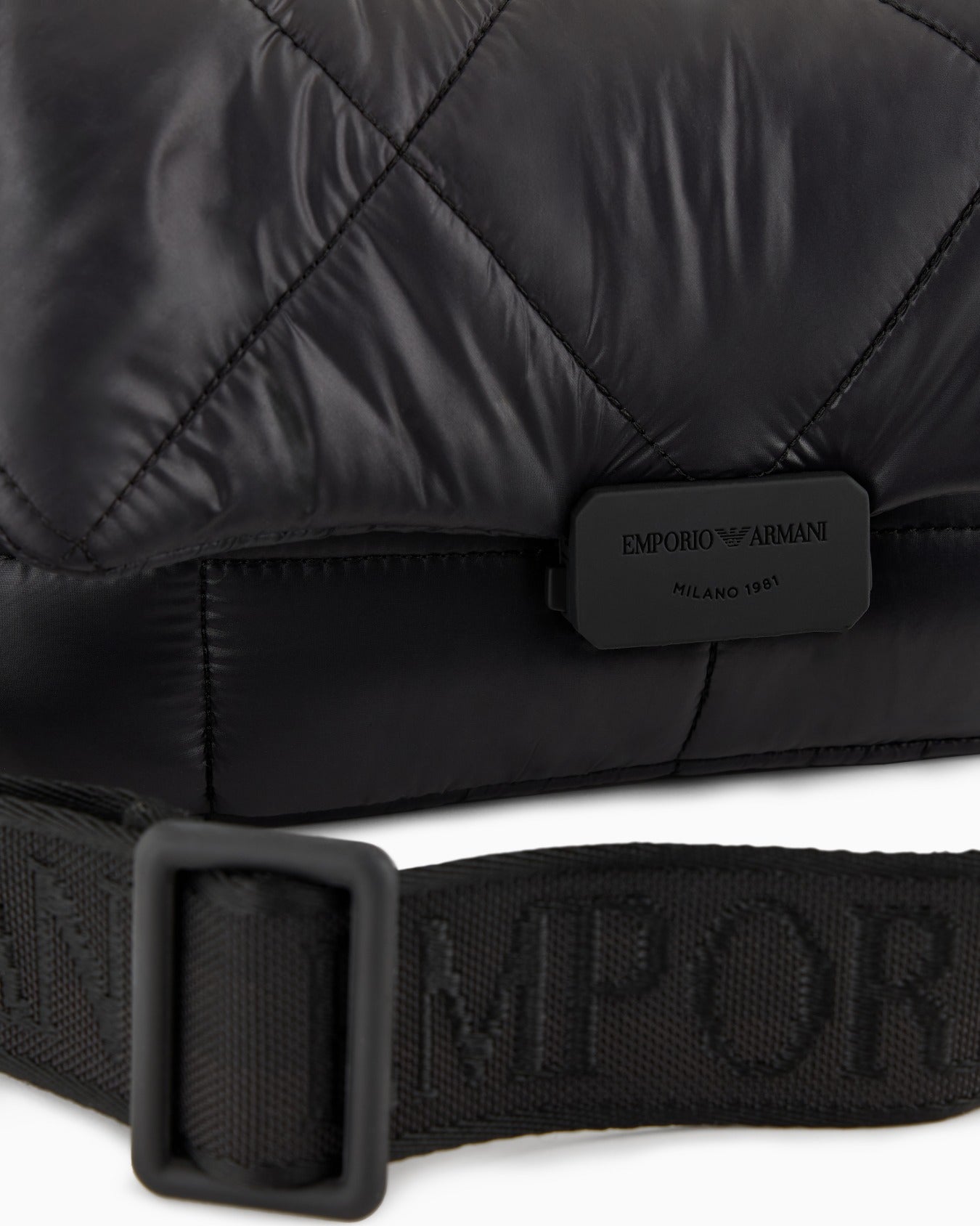 E.M.P.O.R.I.O A.R.M.A.N.I Shoulder bag in quilted nylon