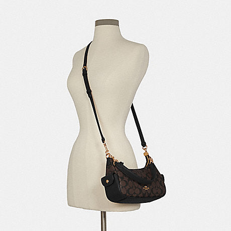 COACH PENNIE SHOULDER/Crossbody BAG IN SIGNATURE CANVAS