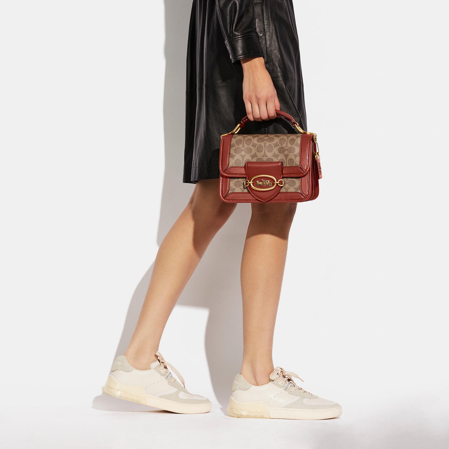 C.O.A.C.H Shoulder Clip Bag