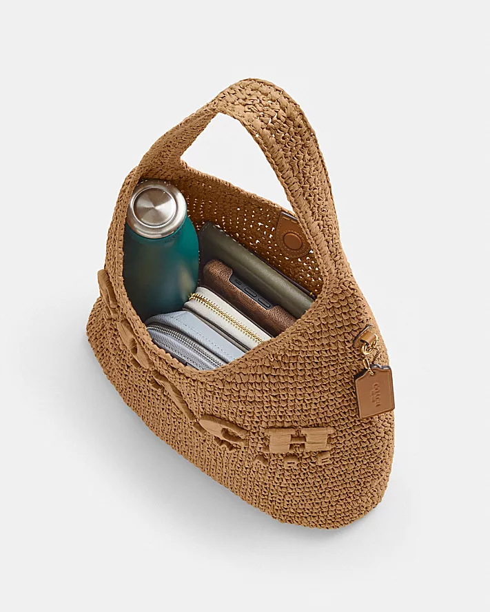 C.O.A.C.H BROOKLYN SHOULDER BAG 28