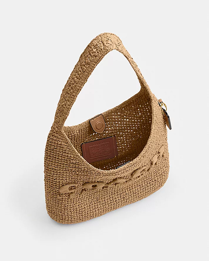 C.O.A.C.H BROOKLYN SHOULDER BAG 28