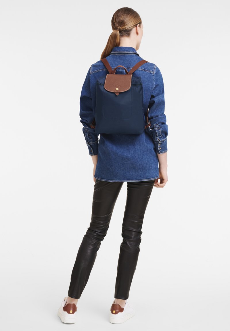L.O.N.G.C.H.A.M.P Le Pliage M Backpack