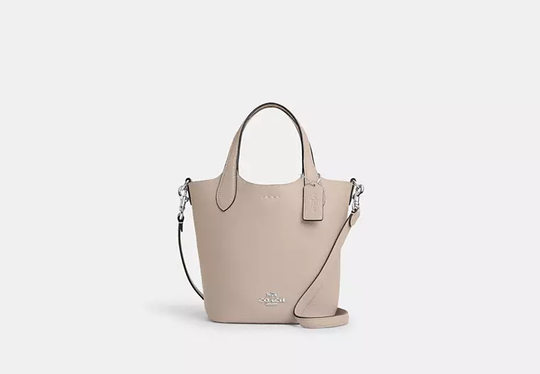 C.O.A.C.H Hanna Bucket Bag