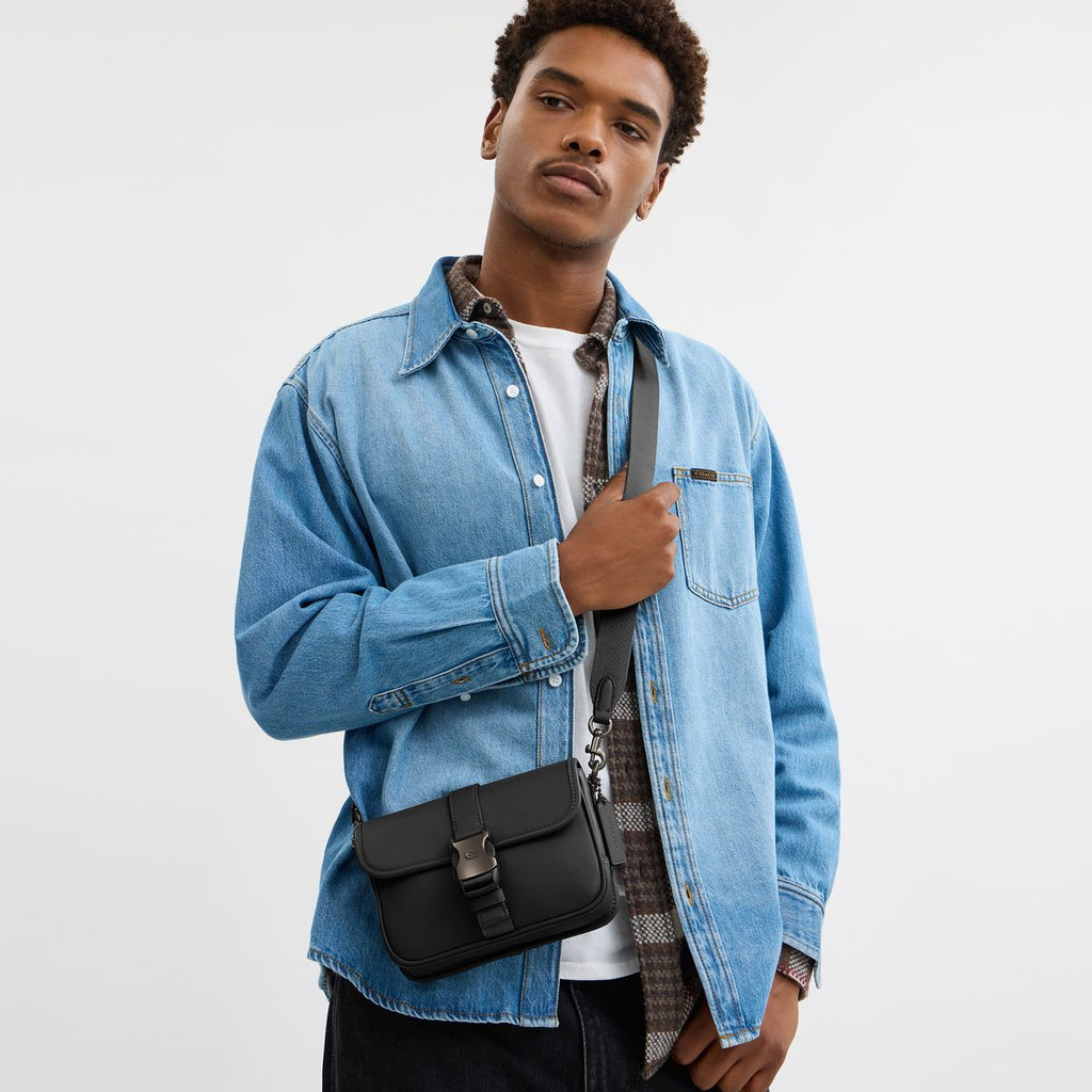 C.O.A.C.H League Crossbody Bag 19 In Signature Canvas