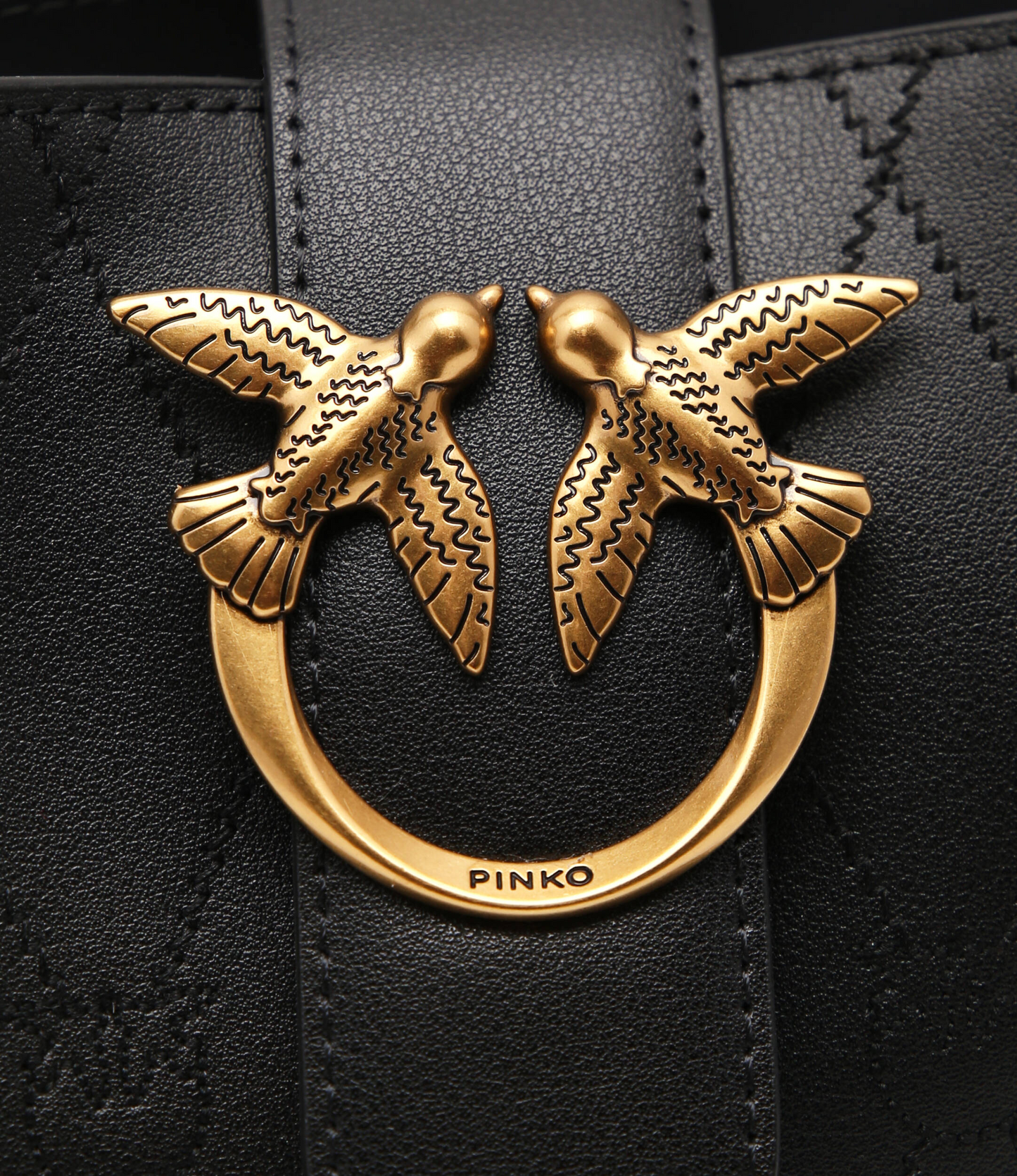 P.I.N.K.O Leather bucket bag LOVE BUCKET WAVE LOGO CL