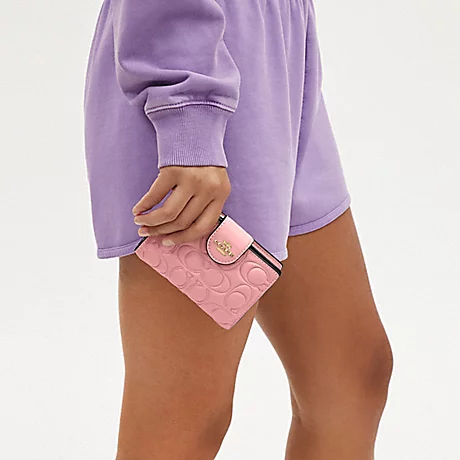C.O.A.C.H Medium Corner Zip Wallet With Signature Leather