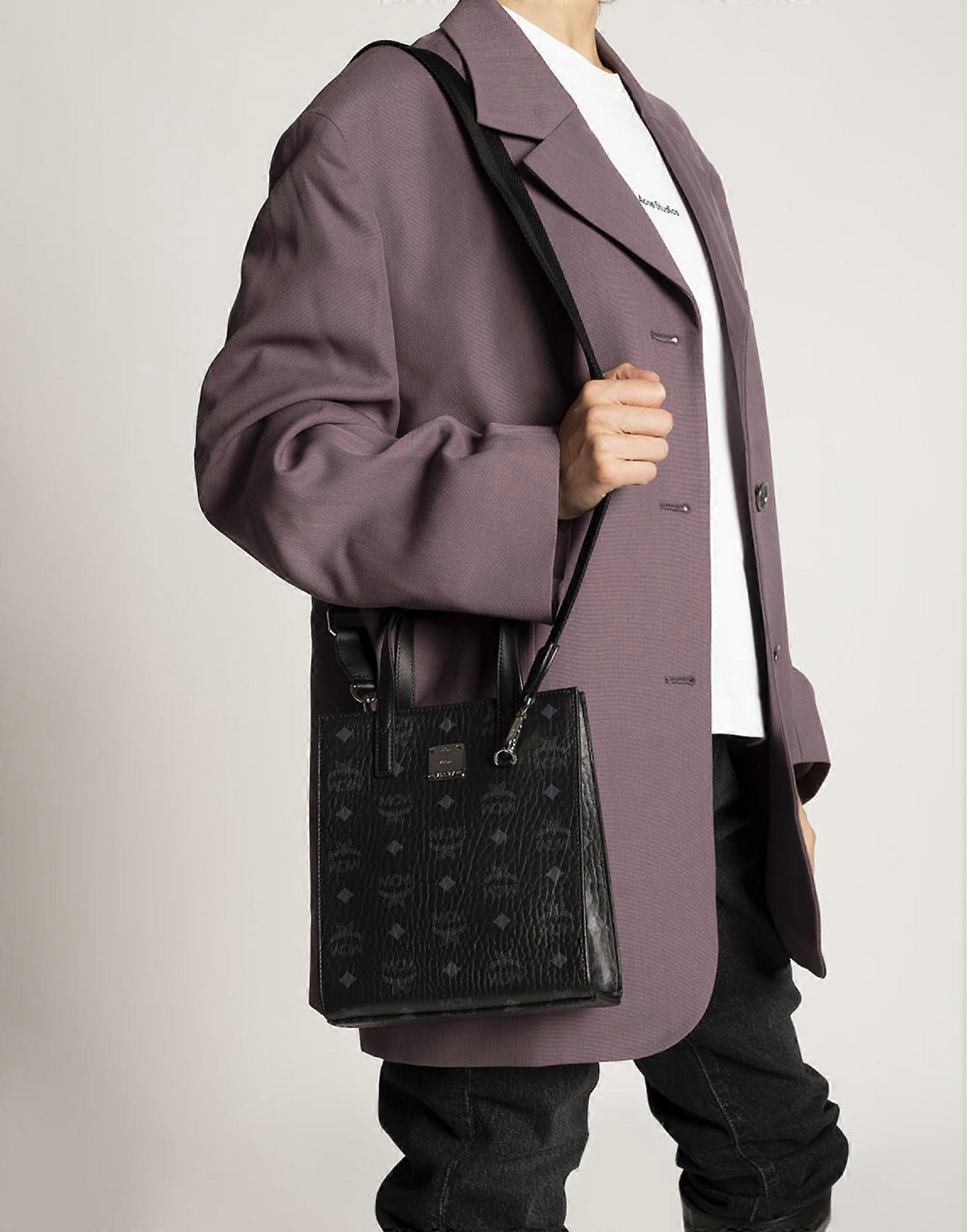 M.C.M Aren Tote in Visetos