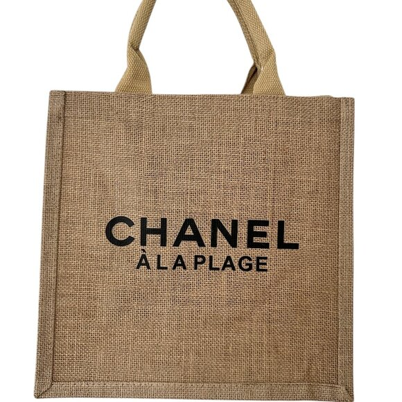 C.H.A.N.E.L HANDBAG