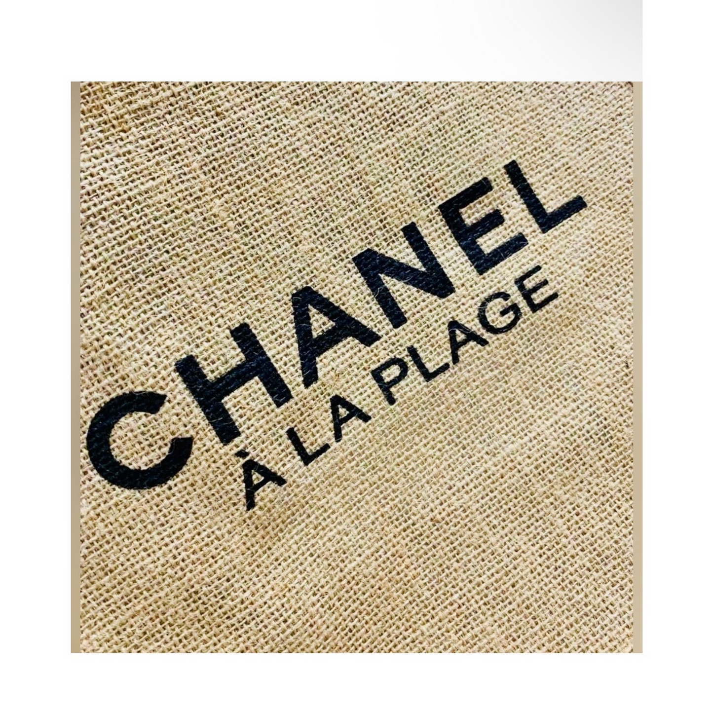 C.H.A.N.E.L HANDBAG