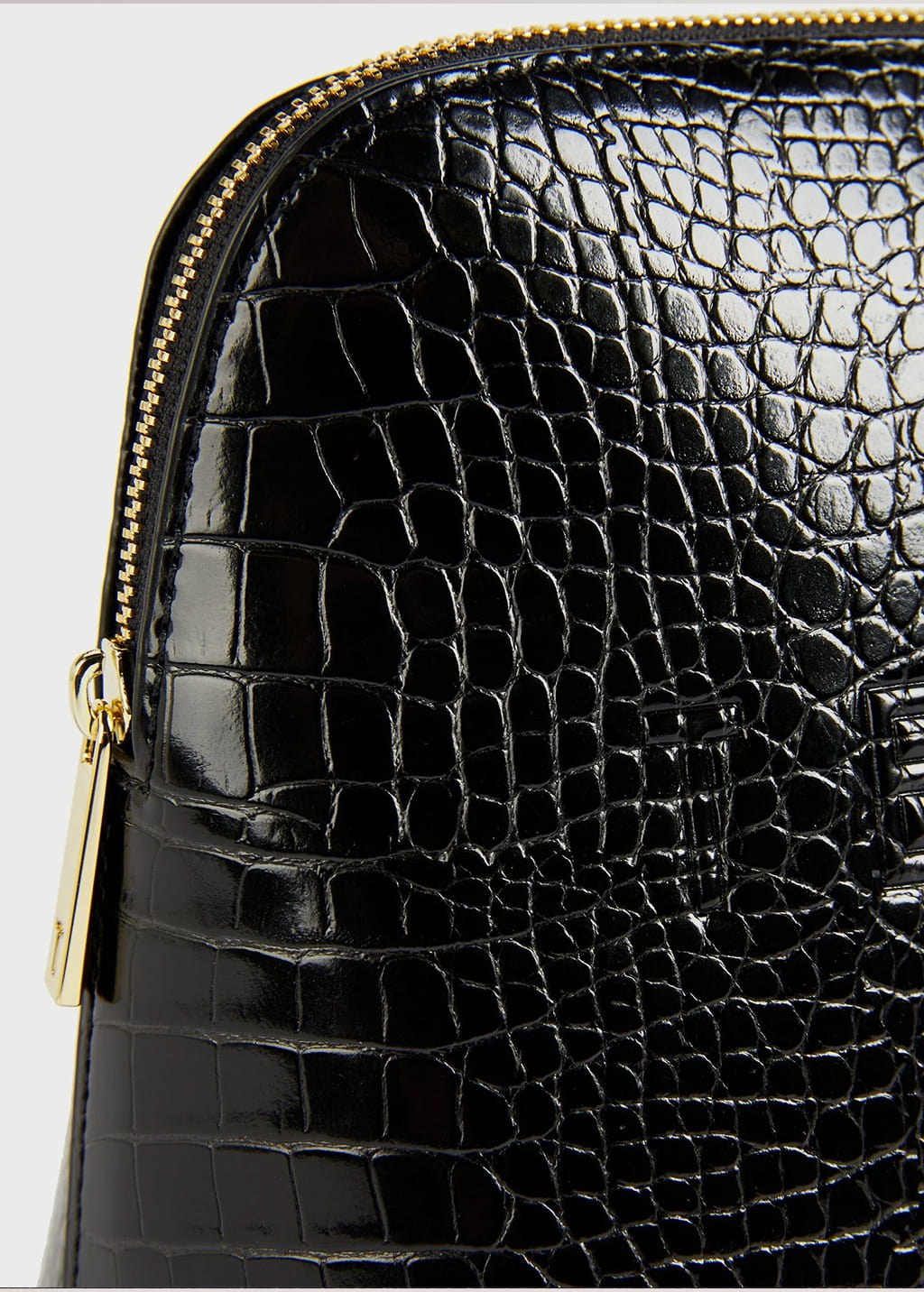 T.E.D B.A.K.E.R MAKEUP BAG