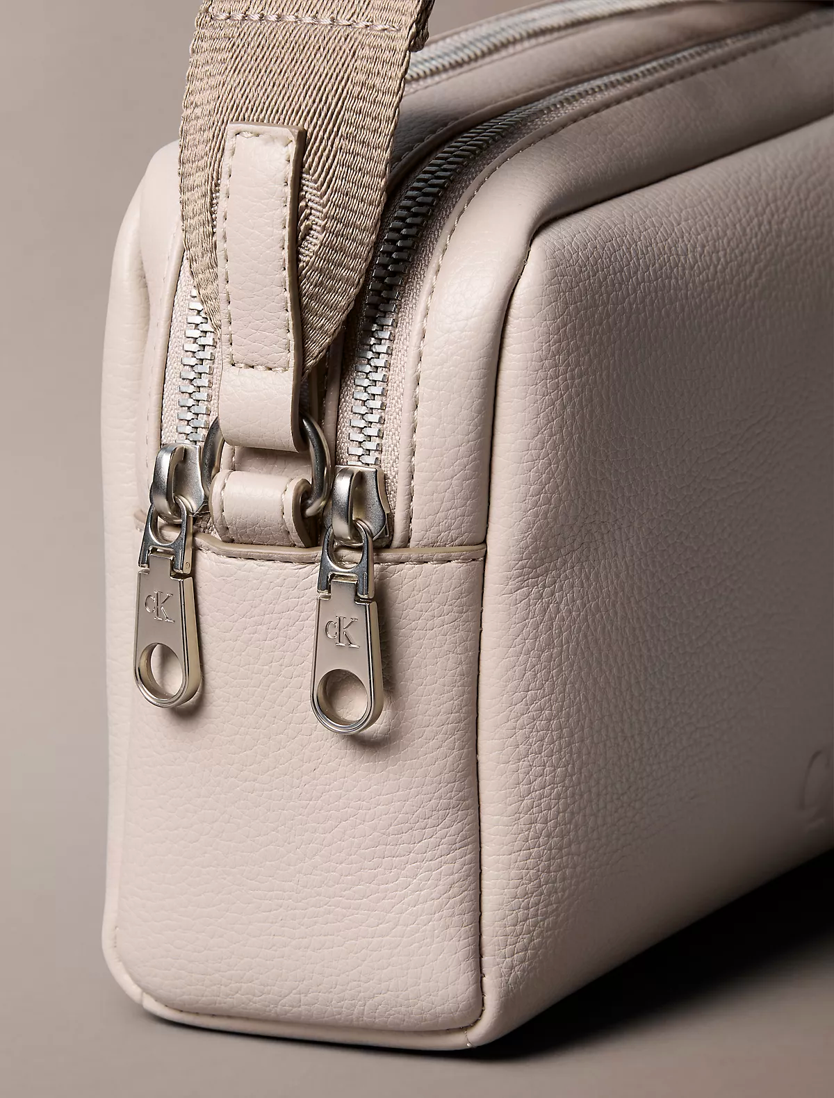 C.A.L.V.I.N K.L.E.I.N Ultralight Crossbody Bag