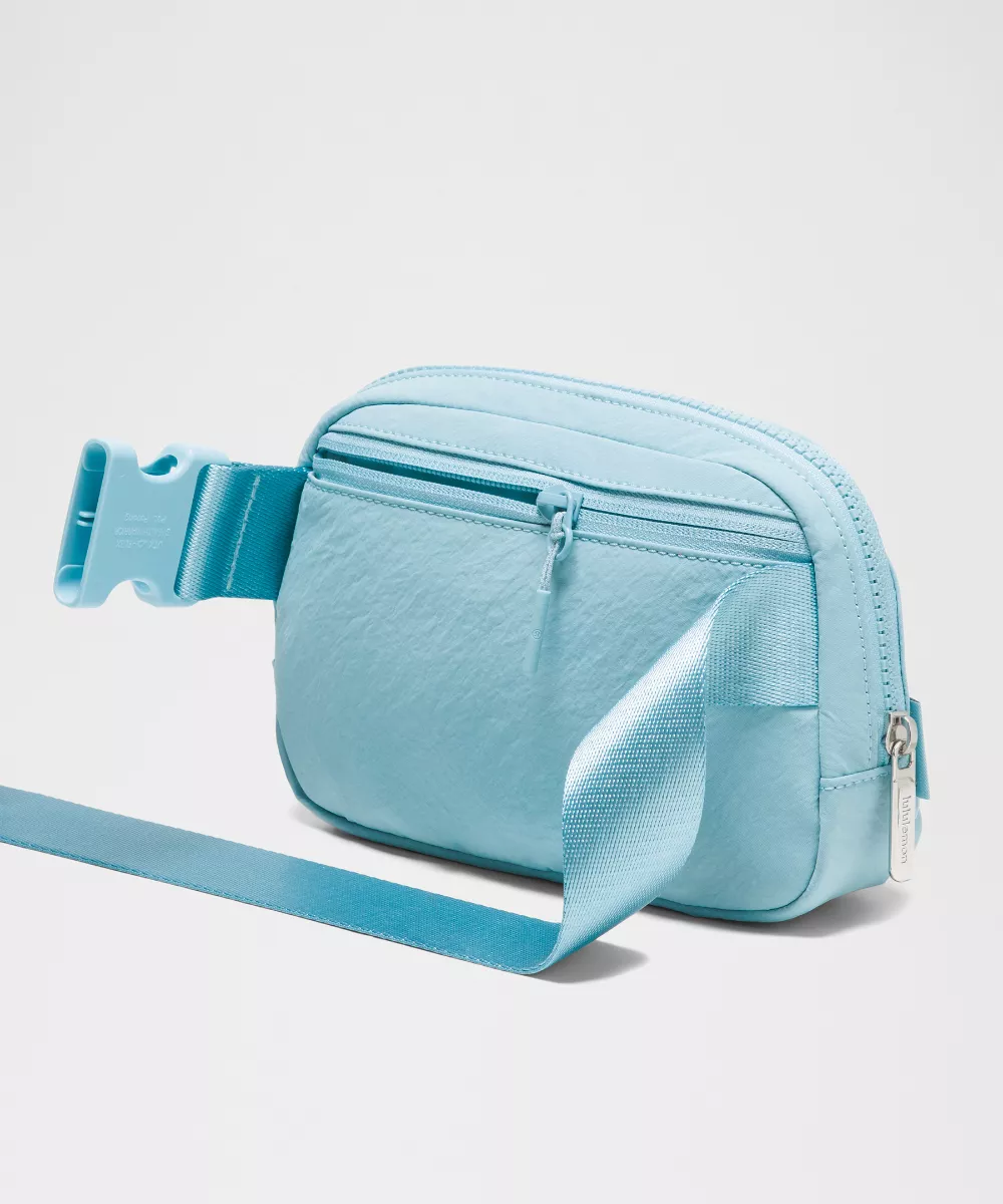 L.U.L.U.L.E.M.O.N Everywhere Belt Bag Large 1L