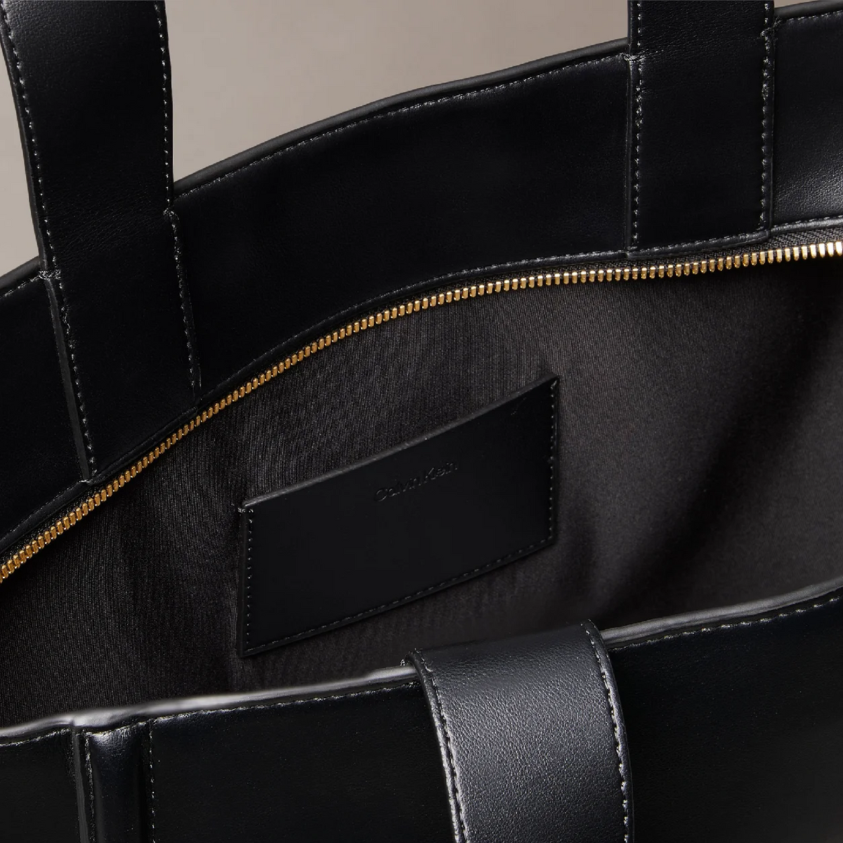 C.A.L.V.I.N K.L.E.I.N Shoulder Bag LV04F3218G UB1 BLACK