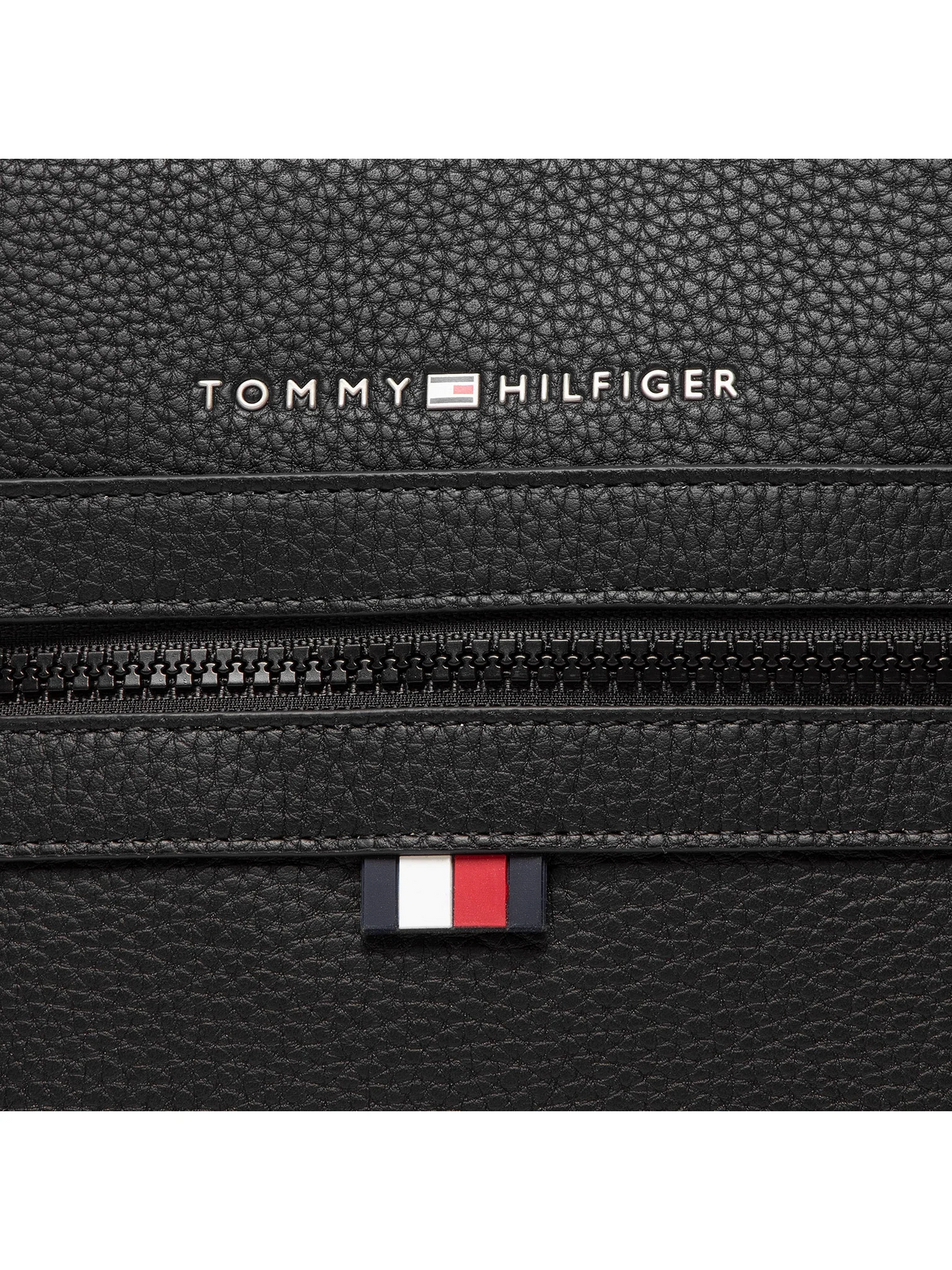 T.O.M.M.Y H.I.L.F.I.G.E.R Essential Pu Crossover Purse