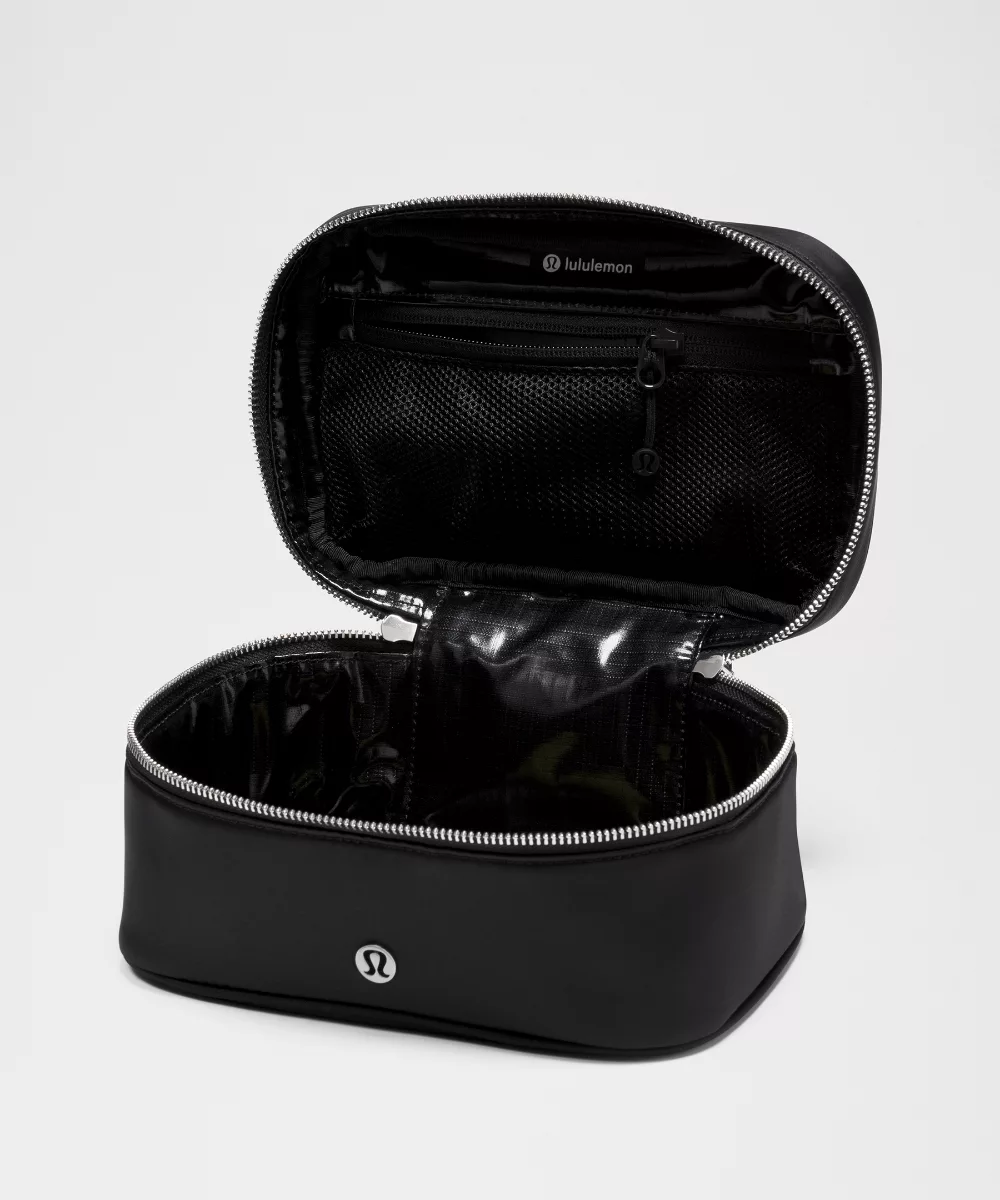L.U.L.U.L.E.M.O.N Travel Toiletry Bag 3.5L