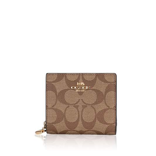 C.O.A.C.H Snap Wallet