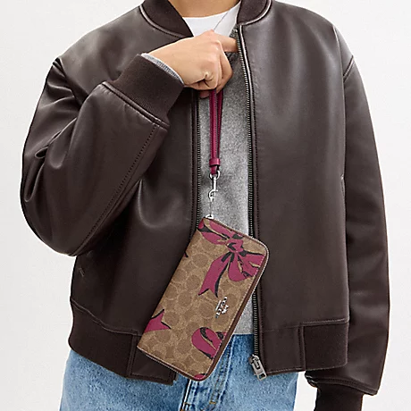 C.O.A.C.H Wallet