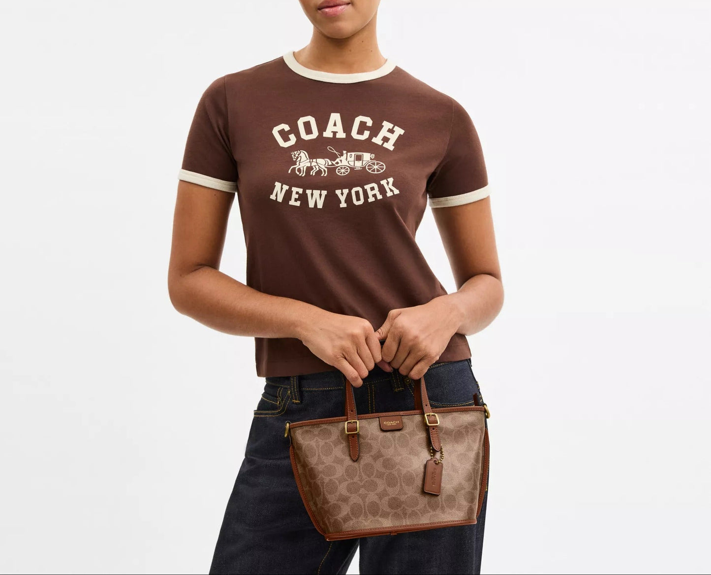 C.O.A.C.H TAXI TOTE BAG 21 IN SIGNATURE CANVAS