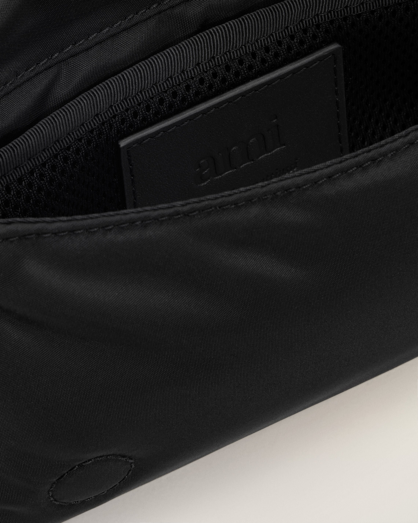 A.M.I. A.L.E.X.A.N.D.R.E M.A.T.T.I.U.S.S.I SHOULDER Bag