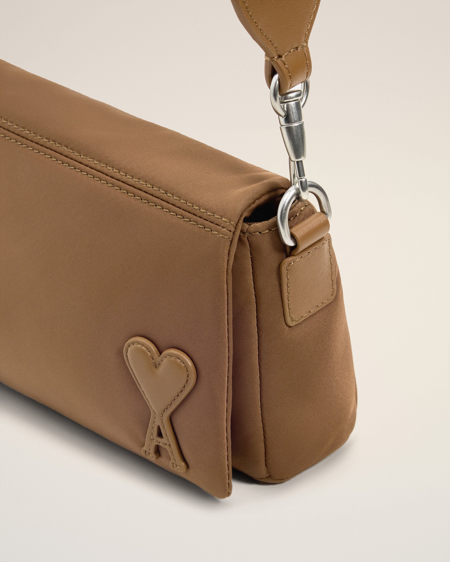 A.M.I. A.L.E.X.A.N.D.R.E M.A.T.T.I.U.S.S.I SHOULDER Bag