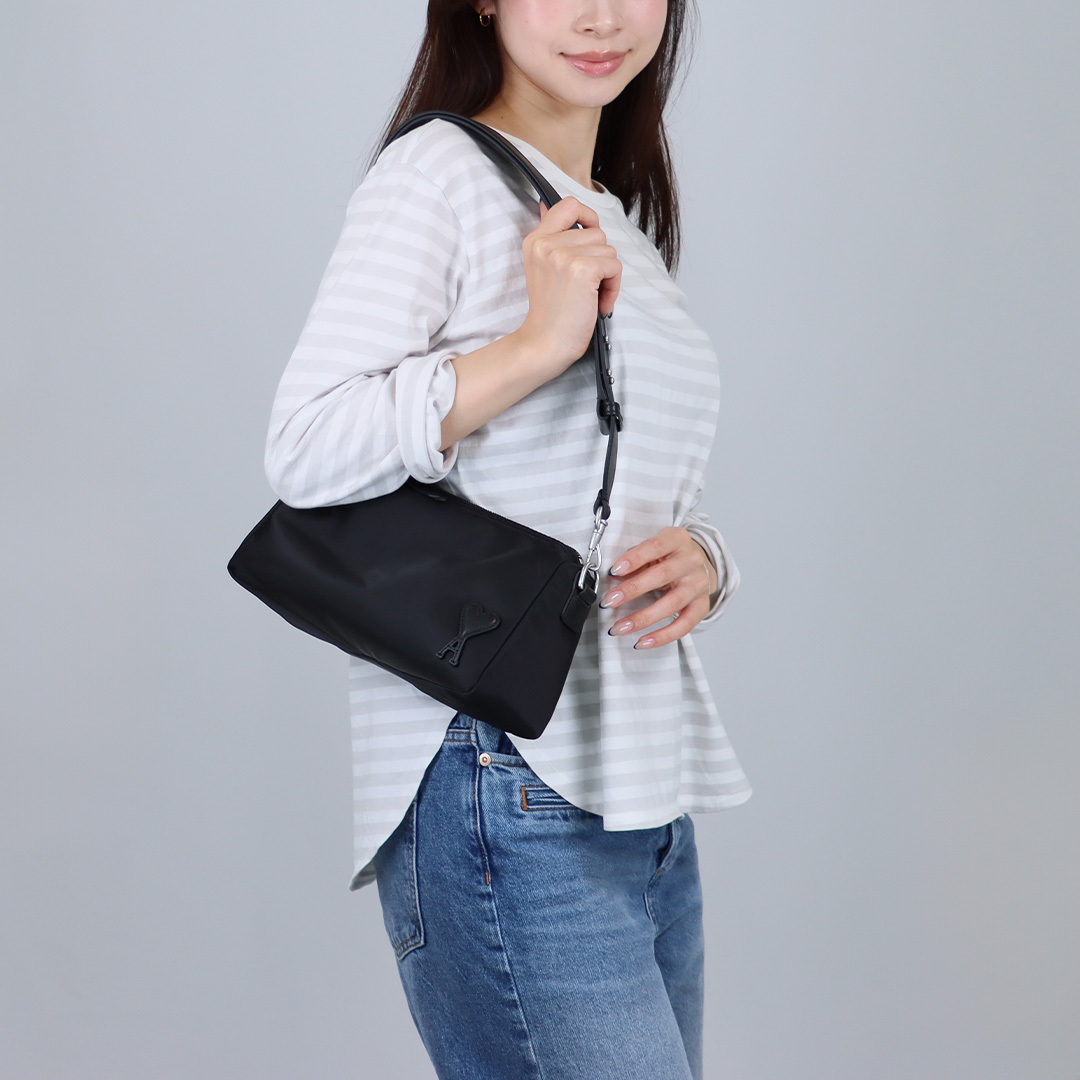 A.M.I. A.L.E.X.A.N.D.R.E M.A.T.T.I.U.S.S.I SHOULDER Bag