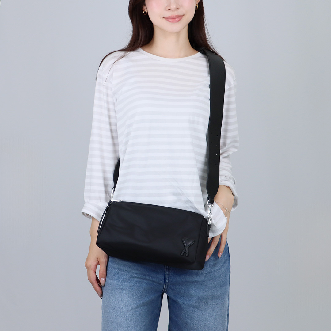 A.M.I. A.L.E.X.A.N.D.R.E M.A.T.T.I.U.S.S.I SHOULDER Bag