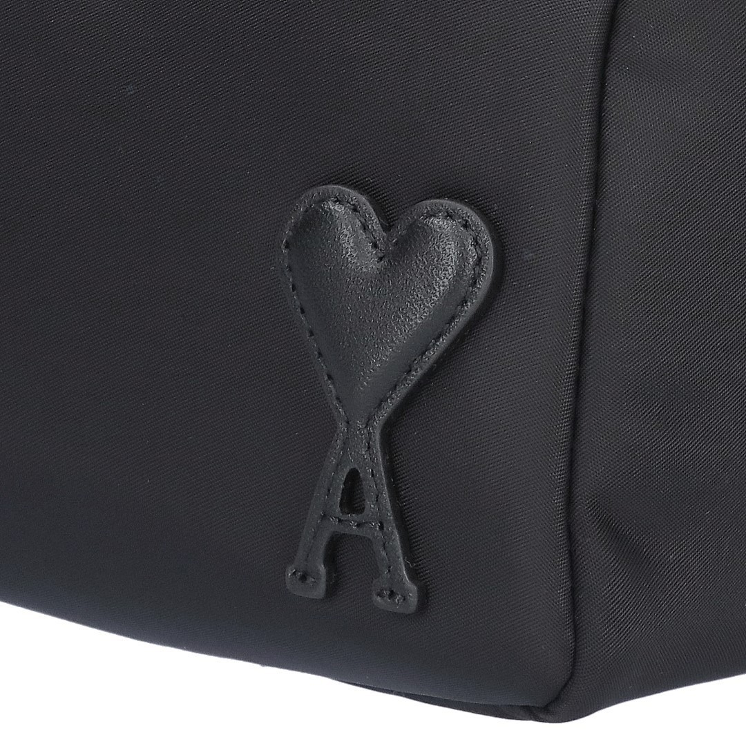 A.M.I. A.L.E.X.A.N.D.R.E M.A.T.T.I.U.S.S.I SHOULDER Bag