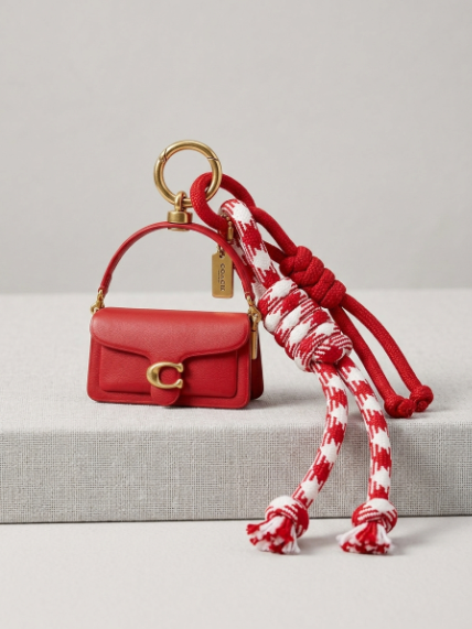 C.O.A.C.H KEY CHAIN