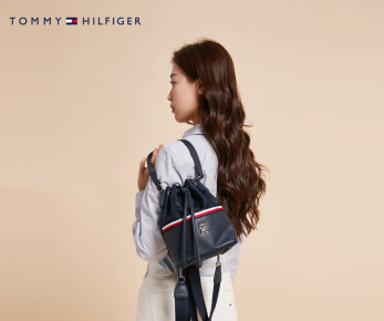 T.O.M.M.Y. H.I.L.F.I.G.E.R. Iconic Mini Bucket Shoulder Bag