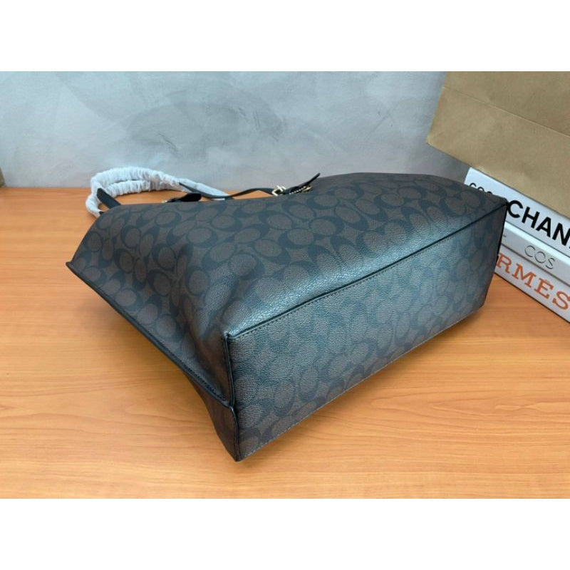 C.O.A.C.H Mollie Tote In Signature Canvas