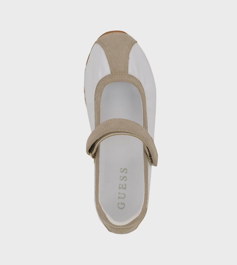 G.U.E.S.S Womens Treece Sneaker