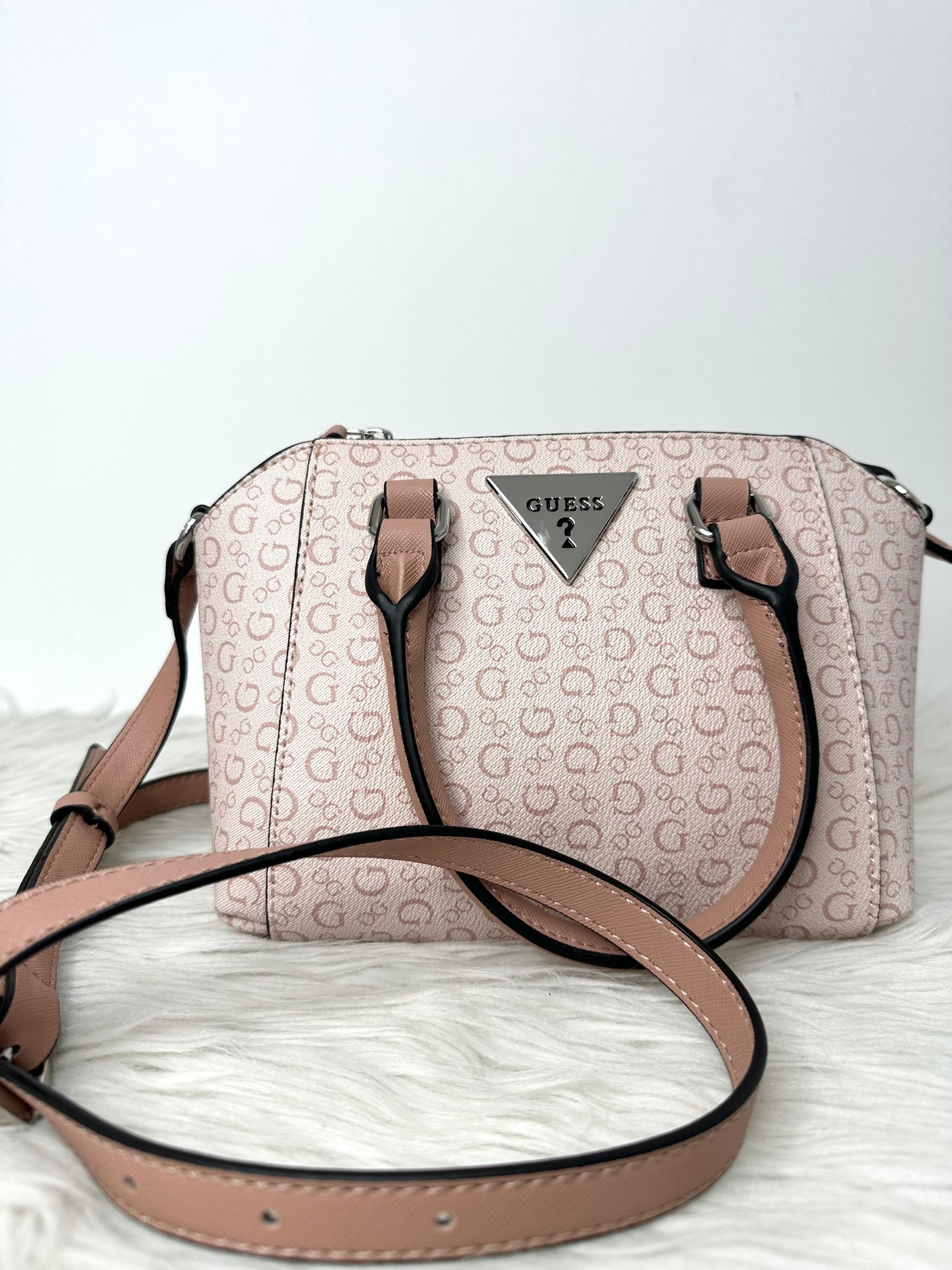 G.U.E.S.S Crossbody Bag