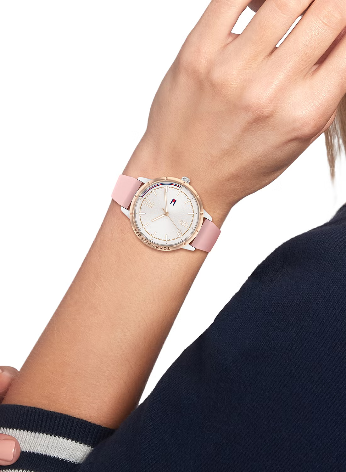 T.O.M.M.Y H.I.L.F.I.G.E.R Macy's Essentials Women's White Dial, Pink Silicone Watch