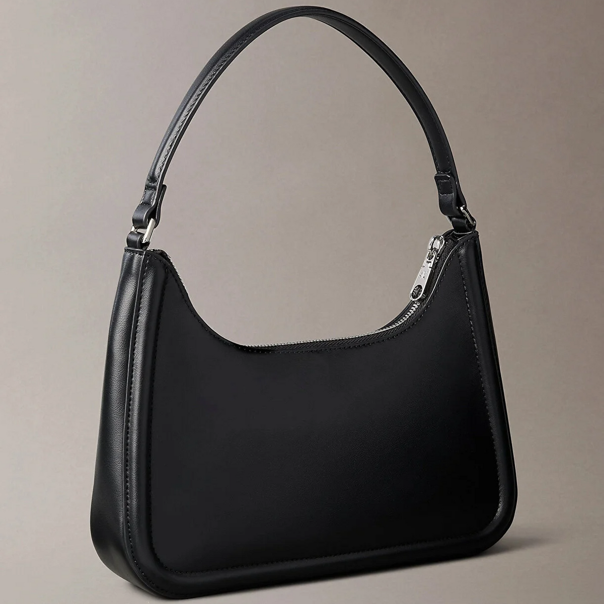 C.A.L.V.I.N K.L.E.I.N Shoulder Bag LV04F3230G 3L2 BLACK