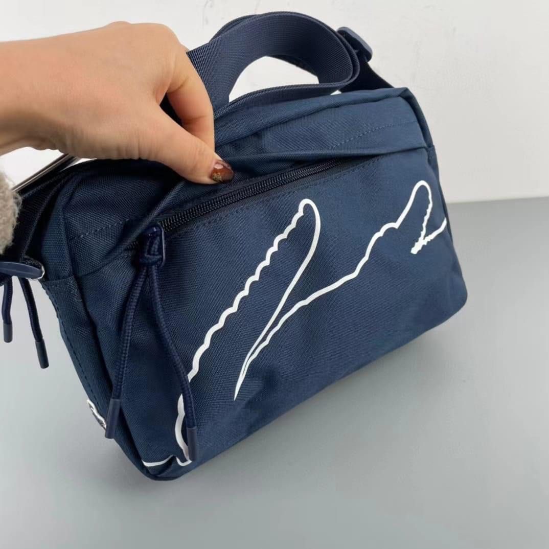 L.A.C.O.S.T.E. CROSS BAG