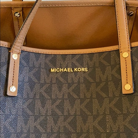 M.I.C.H.A.E.L K.O.R.S Jet set travel drawstring tote Bag