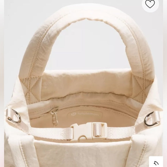 L.u.l.u.l.e.m.o.n Level Small Tote Bag